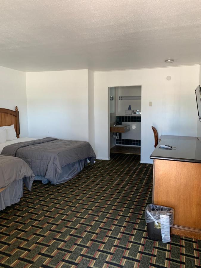 Rodeway Inn & Suites Ратон Экстерьер фото
