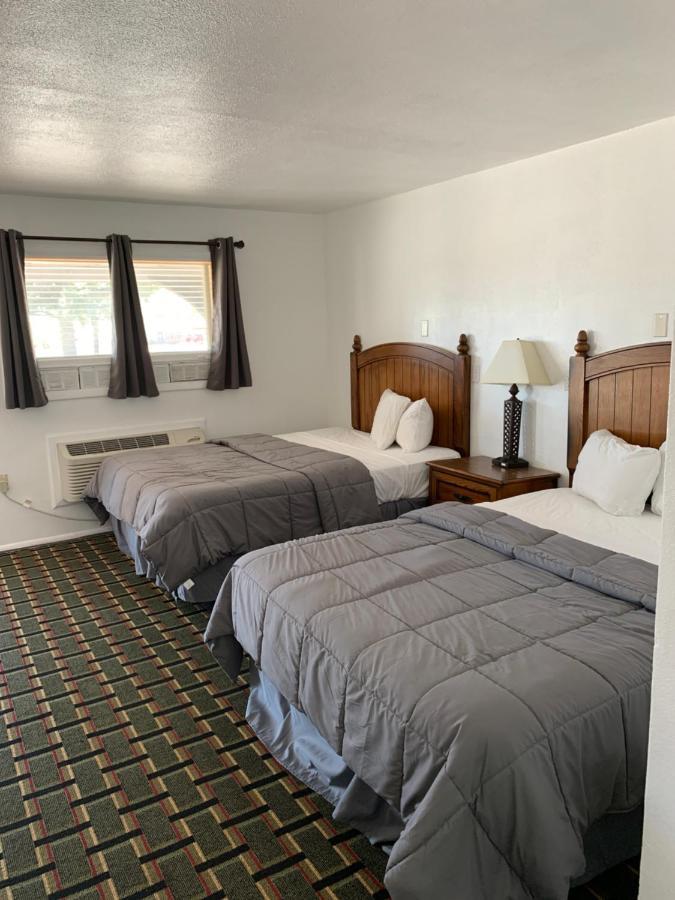 Rodeway Inn & Suites Ратон Экстерьер фото